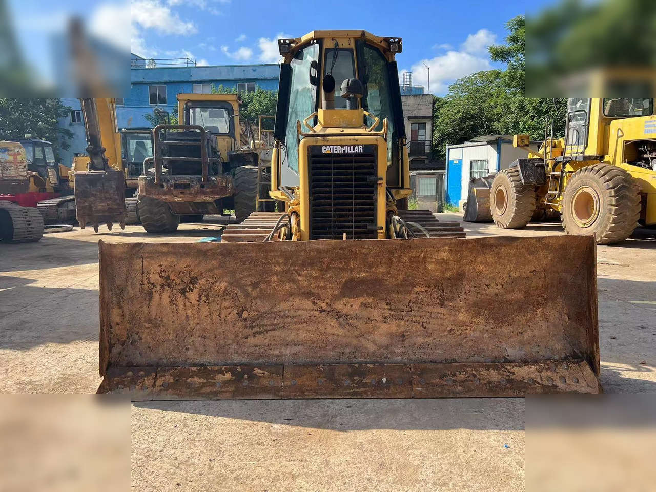 CATERPILLAR D5G XL - Buldozer: obrázek 5 CATERPILLAR D5G XL - Buldozer: obrázek 5