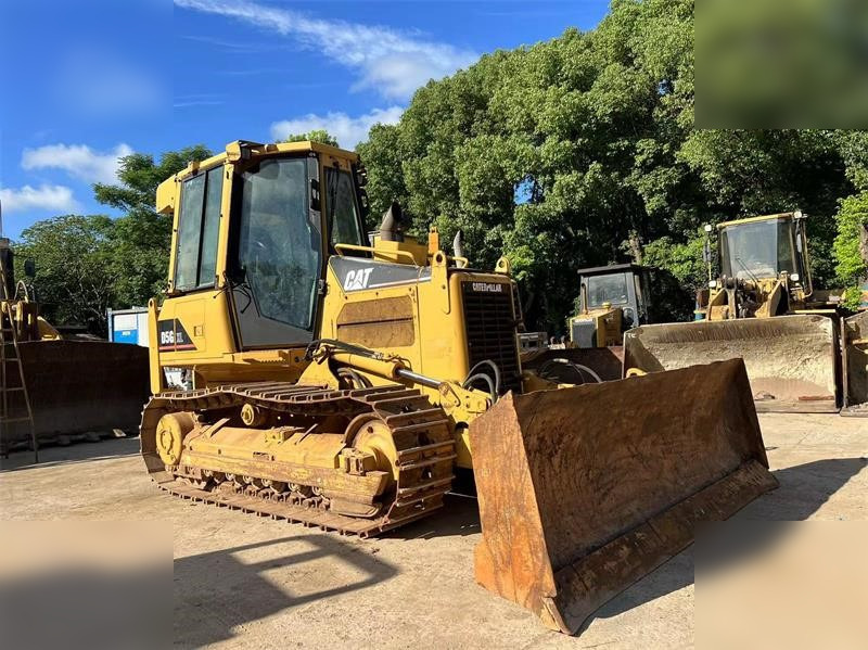 CATERPILLAR D5G XL - Buldozer: obrázek 3 CATERPILLAR D5G XL - Buldozer: obrázek 3