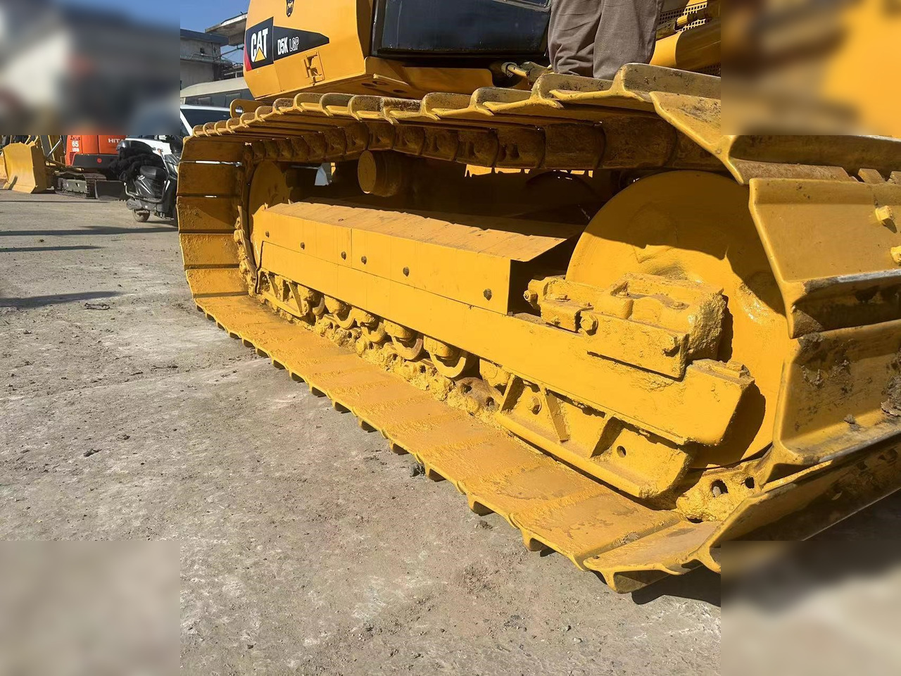 CATERPILLAR D5K LGP - Buldozer: obrázek 4 CATERPILLAR D5K LGP - Buldozer: obrázek 4