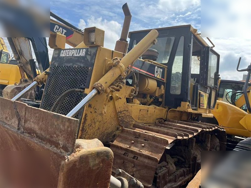 CATERPILLAR D6G - Buldozer: obrázek 5 CATERPILLAR D6G - Buldozer: obrázek 5