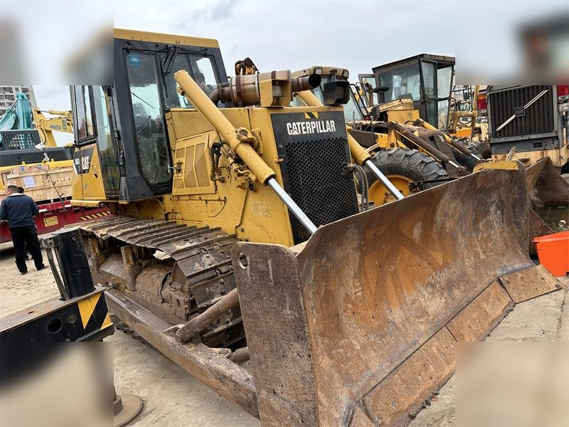 CATERPILLAR D6G2 XL - Buldozer: obrázek 1 CATERPILLAR D6G2 XL - Buldozer: obrázek 1