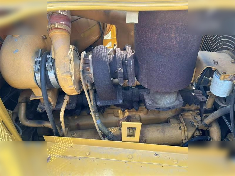 CATERPILLAR D8R - Buldozer: obrázek 5 CATERPILLAR D8R - Buldozer: obrázek 5