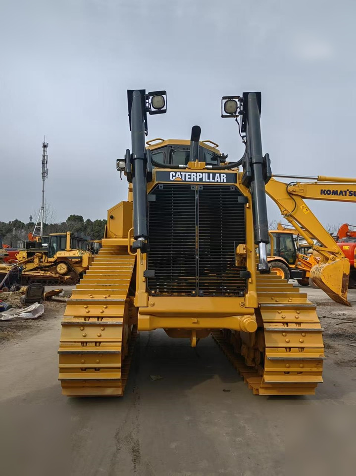 CATERPILLAR D8T - Buldozer: obrázek 3 CATERPILLAR D8T - Buldozer: obrázek 3