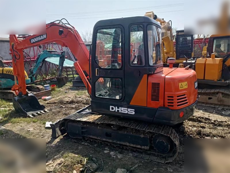 DOOSAN DH55 - Mini rýpadlo: obrázek 1 DOOSAN DH55 - Mini rýpadlo: obrázek 1