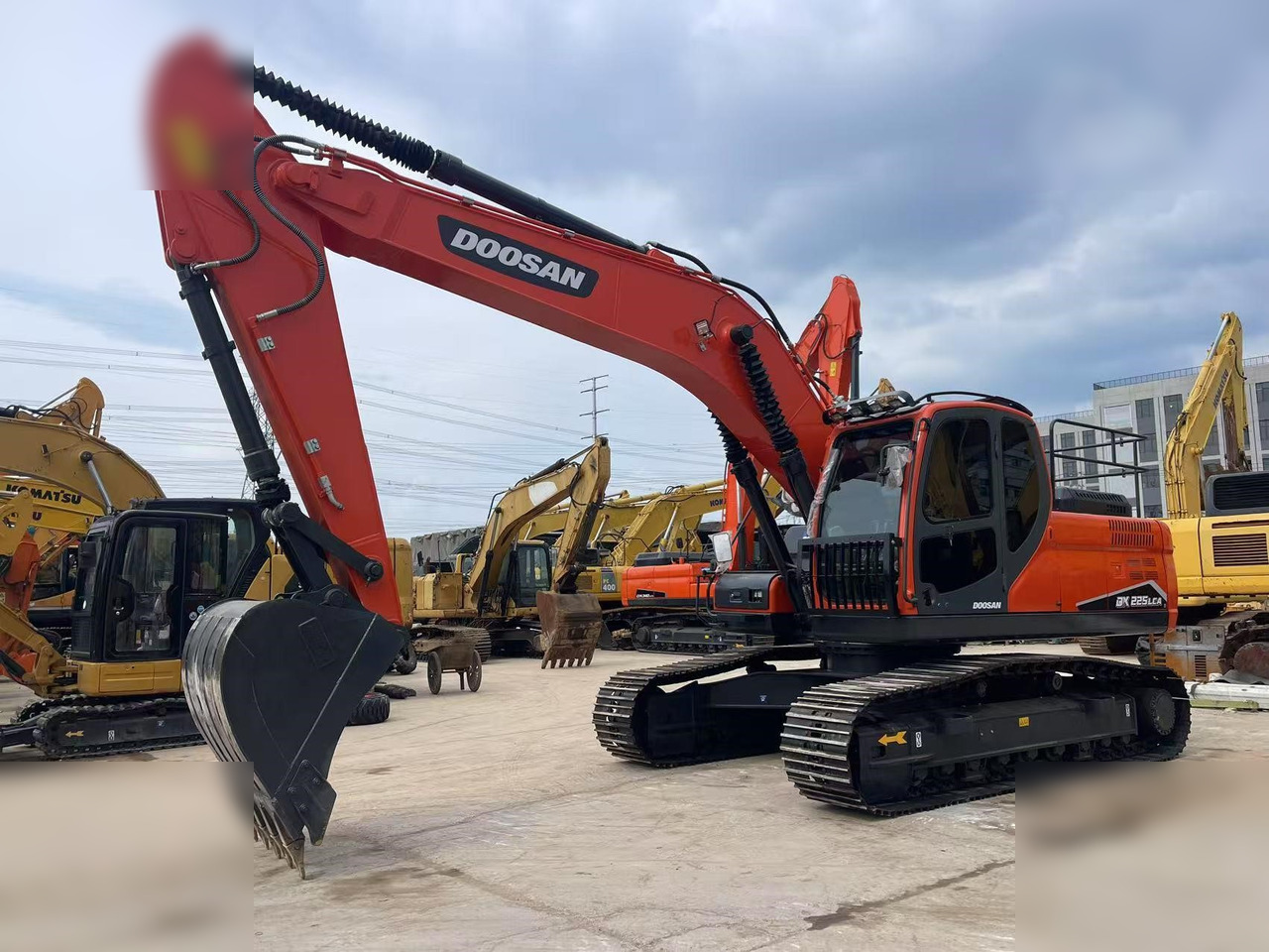 DOOSAN DX225 LC - Pásové rýpadlo: obrázek 5 DOOSAN DX225 LC - Pásové rýpadlo: obrázek 5