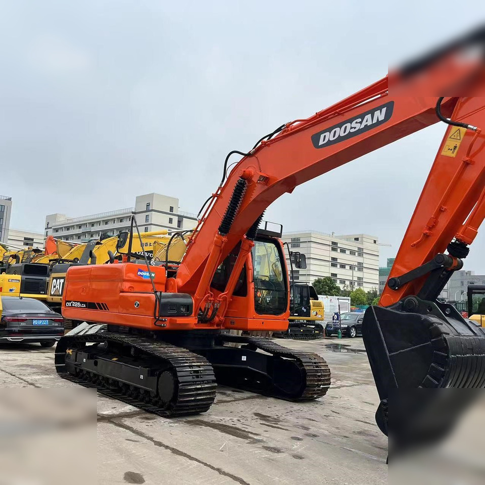 DOOSAN DX225 LCA - Pásové rýpadlo: obrázek 2 DOOSAN DX225 LCA - Pásové rýpadlo: obrázek 2