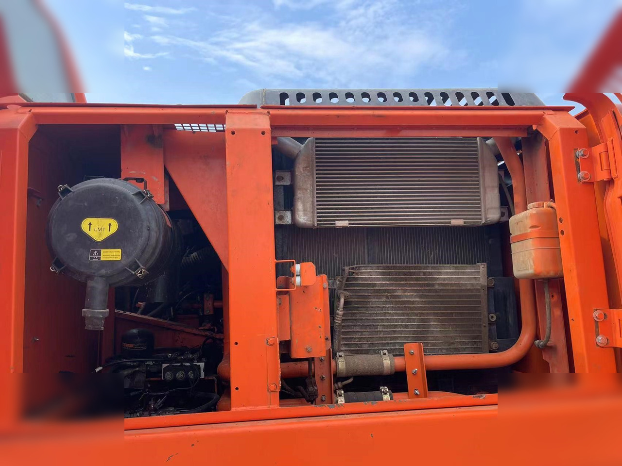 Pásové rýpadlo DOOSAN DX225 LCA: obrázek 8