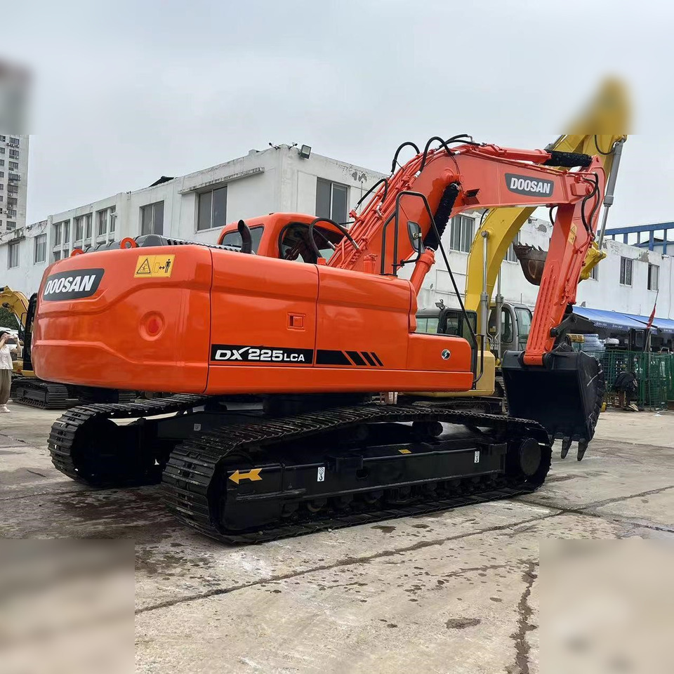 DOOSAN DX225 LCA - Pásové rýpadlo: obrázek 4 DOOSAN DX225 LCA - Pásové rýpadlo: obrázek 4