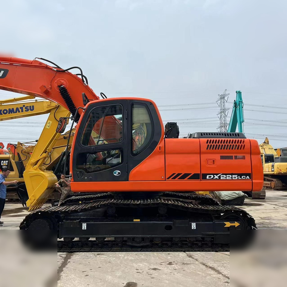 DOOSAN DX225 LCA - Pásové rýpadlo: obrázek 4 DOOSAN DX225 LCA - Pásové rýpadlo: obrázek 4