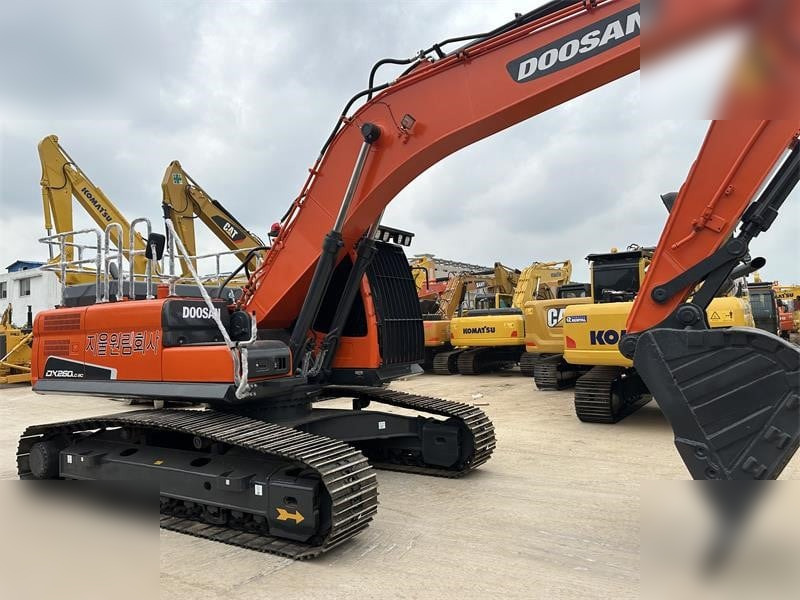 DOOSAN DX260 LC - Pásové rýpadlo: obrázek 4 DOOSAN DX260 LC - Pásové rýpadlo: obrázek 4