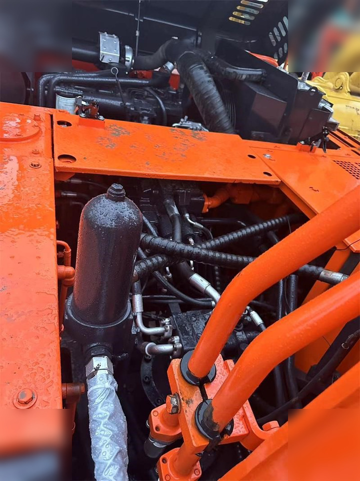 Pásové rýpadlo DOOSAN DX300 LC-9C: obrázek 9