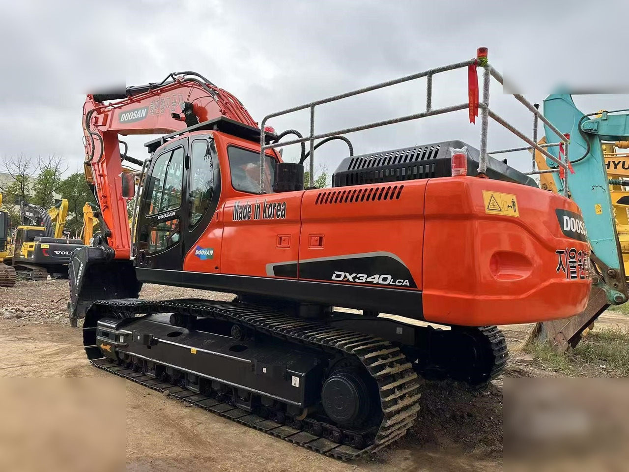 DOOSAN DX340 LCA - Pásové rýpadlo: obrázek 1 DOOSAN DX340 LCA - Pásové rýpadlo: obrázek 1