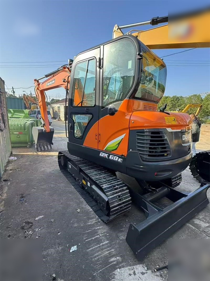 DOOSAN DX60E-10N - Pásové rýpadlo: obrázek 5 DOOSAN DX60E-10N - Pásové rýpadlo: obrázek 5
