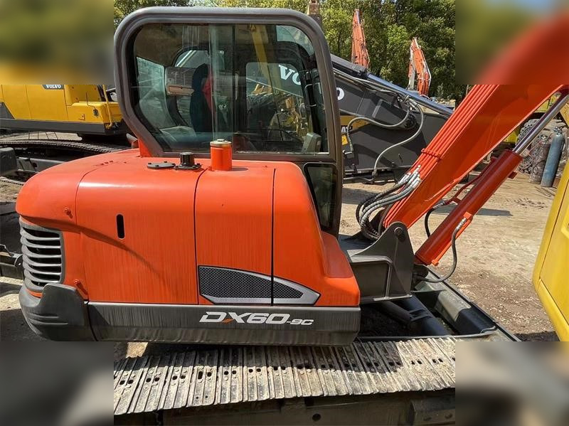 DOOSAN DX60E-9C - Mini rýpadlo: obrázek 2 DOOSAN DX60E-9C - Mini rýpadlo: obrázek 2