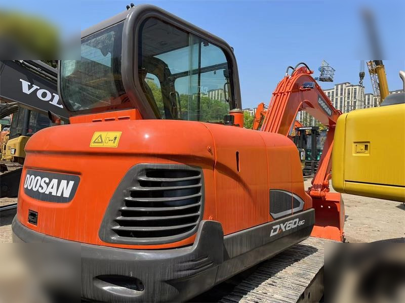 DOOSAN DX60E-9C - Mini rýpadlo: obrázek 3 DOOSAN DX60E-9C - Mini rýpadlo: obrázek 3
