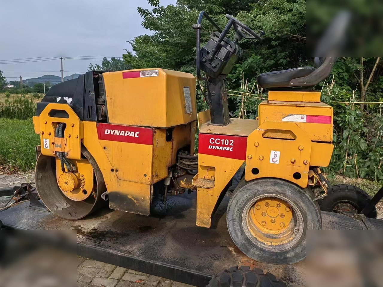 DYNAPAC CC102 II - Kombinovaný válec: obrázek 1 DYNAPAC CC102 II - Kombinovaný válec: obrázek 1