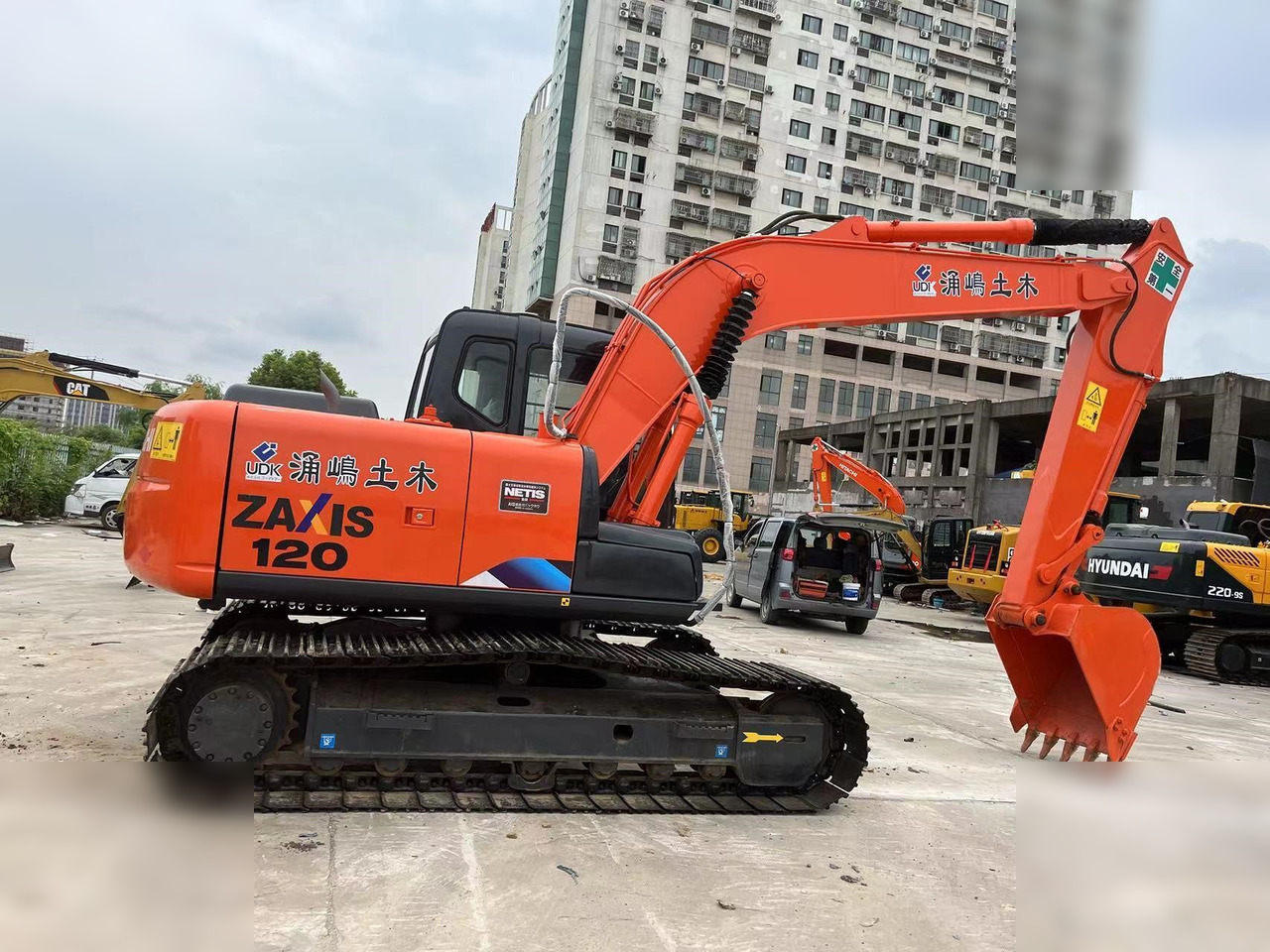 HITACHI ZX120 - Pásové rýpadlo: obrázek 1 HITACHI ZX120 - Pásové rýpadlo: obrázek 1