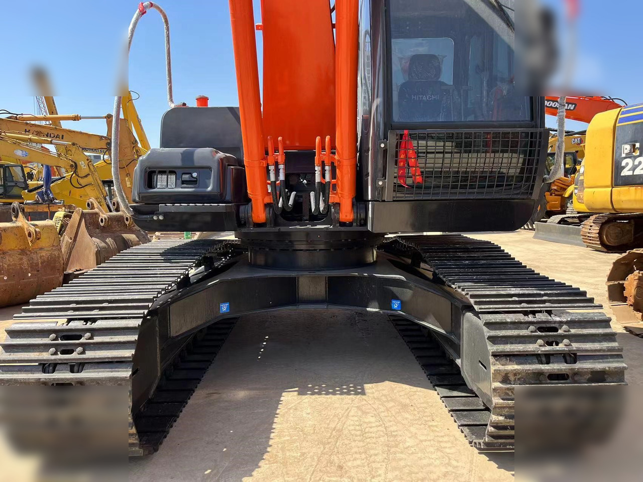 Pásové rýpadlo HITACHI ZX200-3G: obrázek 10