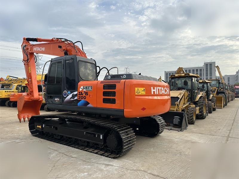 HITACHI ZX200 LC - Pásové rýpadlo: obrázek 4 HITACHI ZX200 LC - Pásové rýpadlo: obrázek 4