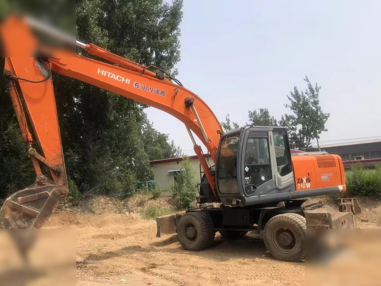 HITACHI ZX210W - Kolesové rýpadlo: obrázek 3 HITACHI ZX210W - Kolesové rýpadlo: obrázek 3