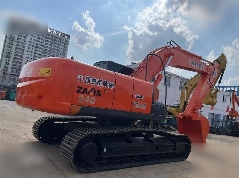 HITACHI ZX240-3 - Pásové rýpadlo: obrázek 3 HITACHI ZX240-3 - Pásové rýpadlo: obrázek 3