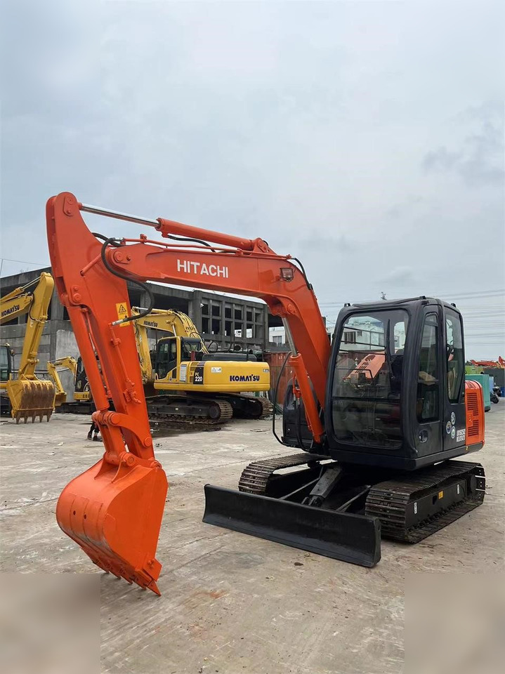 HITACHI ZX60 - Pásové rýpadlo: obrázek 5 HITACHI ZX60 - Pásové rýpadlo: obrázek 5