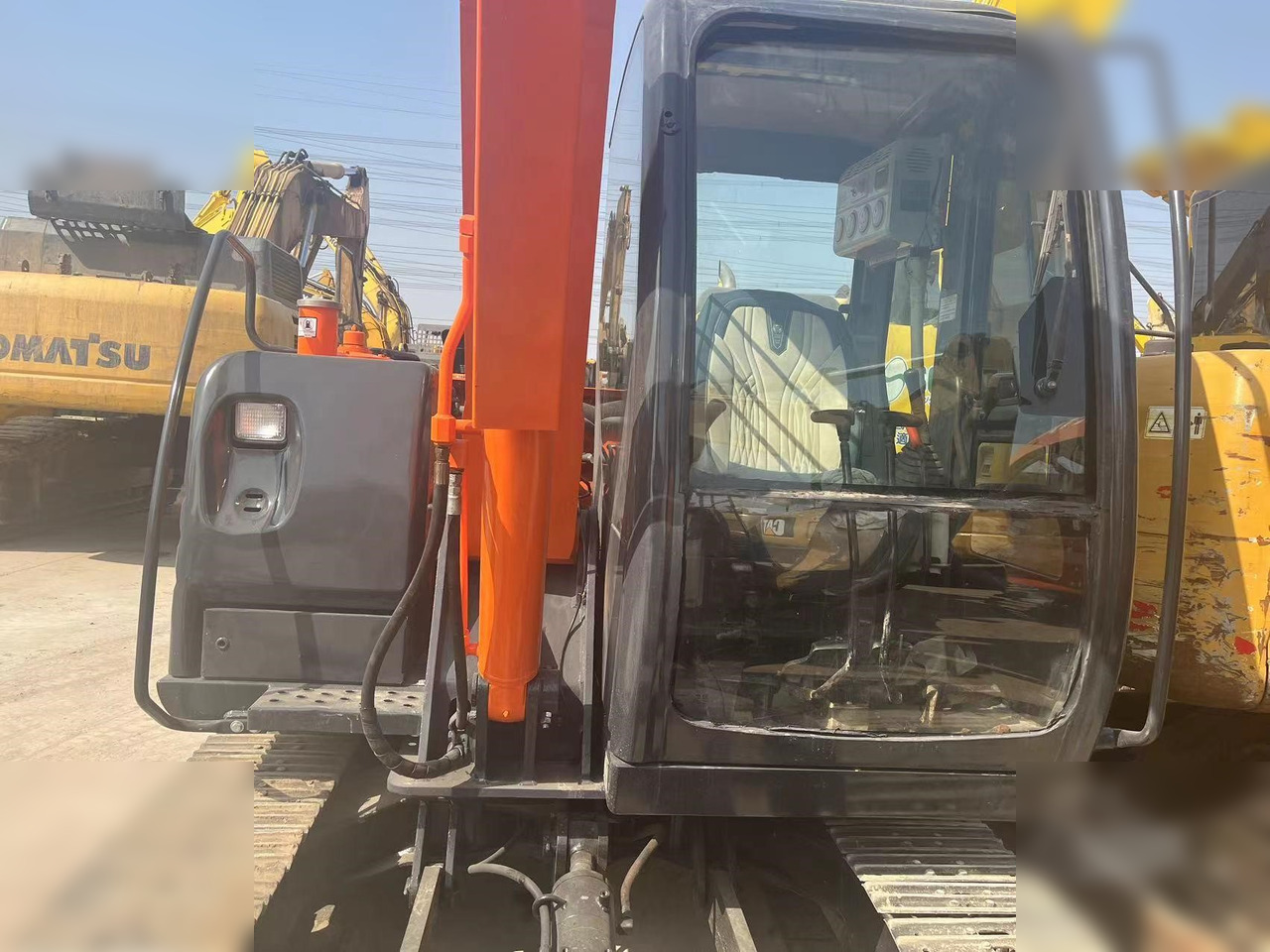 HITACHI ZX60 - Pásové rýpadlo: obrázek 3 HITACHI ZX60 - Pásové rýpadlo: obrázek 3