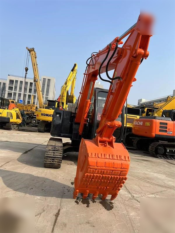 HITACHI ZX70 - Pásové rýpadlo: obrázek 4 HITACHI ZX70 - Pásové rýpadlo: obrázek 4