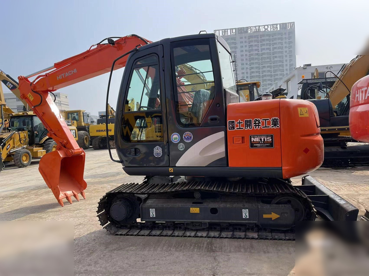 HITACHI ZX70 - Pásové rýpadlo: obrázek 1 HITACHI ZX70 - Pásové rýpadlo: obrázek 1