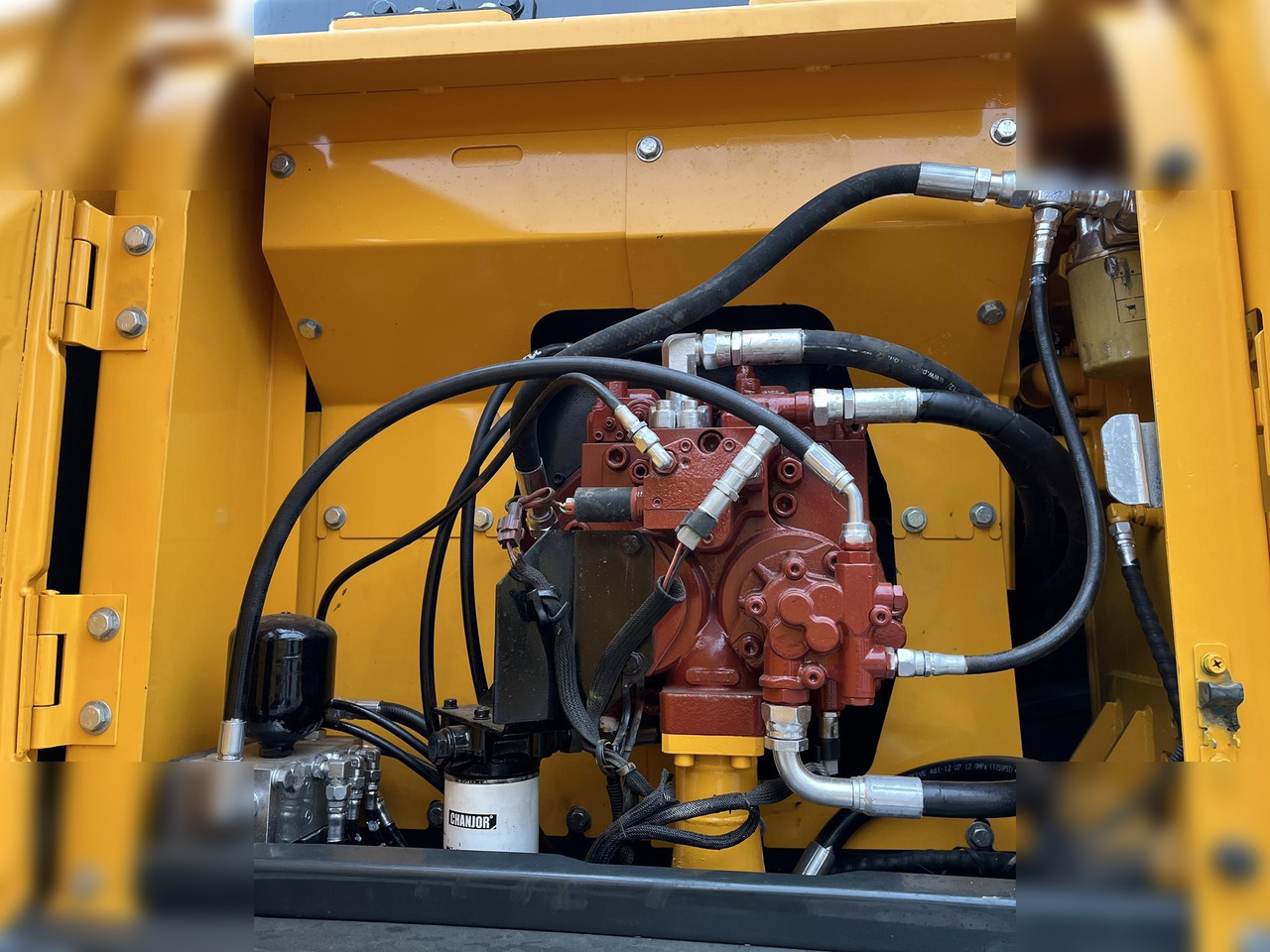 HYUNDAI ROBEX 210W-9 - Kolesové rýpadlo: obrázek 5 HYUNDAI ROBEX 210W-9 - Kolesové rýpadlo: obrázek 5