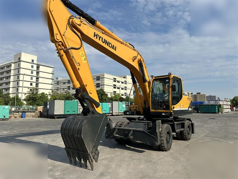 HYUNDAI ROBEX 210W-9 - Kolesové rýpadlo: obrázek 4 HYUNDAI ROBEX 210W-9 - Kolesové rýpadlo: obrázek 4