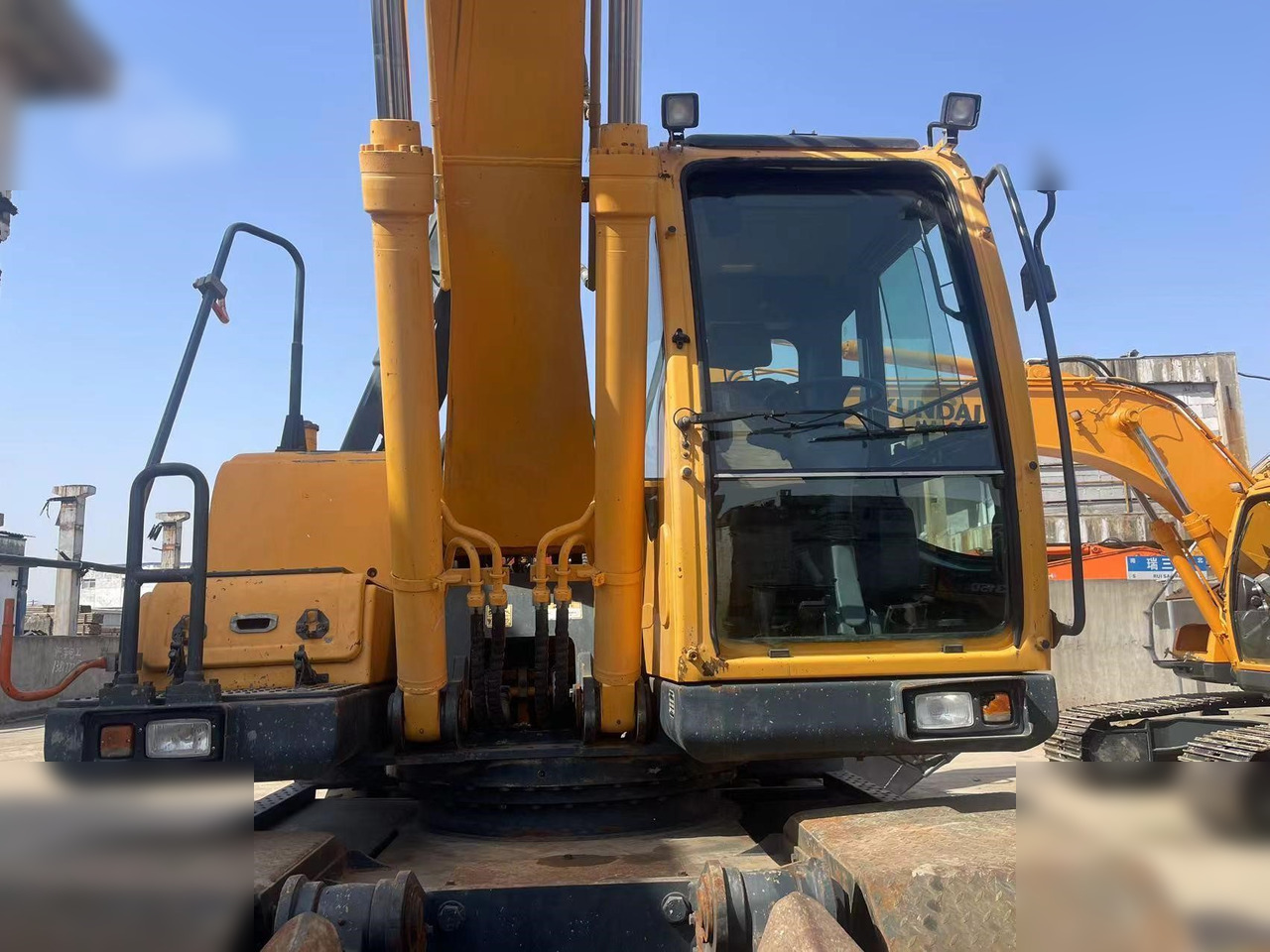 HYUNDAI ROBEX 210W-9 - Kolesové rýpadlo: obrázek 5 HYUNDAI ROBEX 210W-9 - Kolesové rýpadlo: obrázek 5