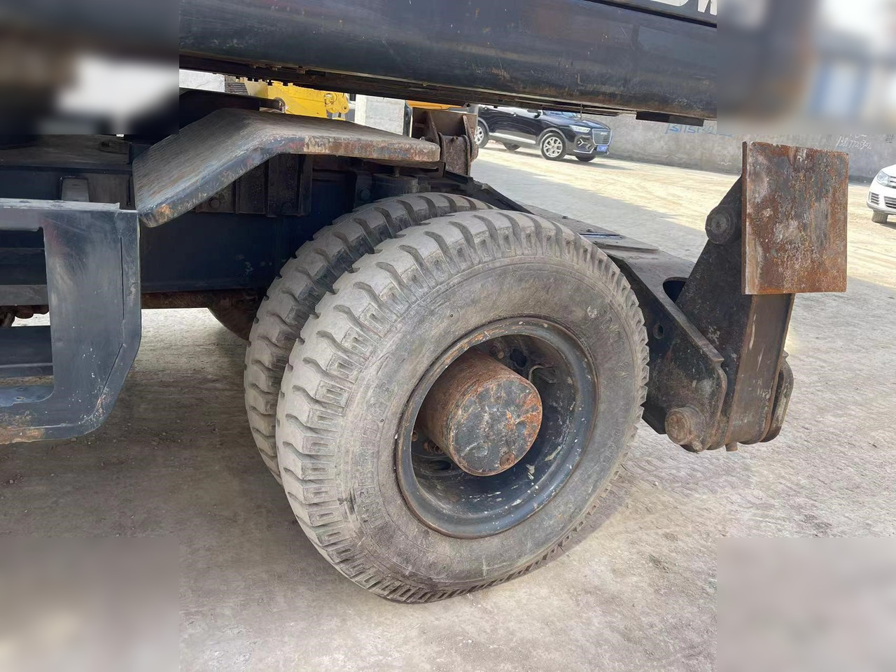 Kolesové rýpadlo HYUNDAI ROBEX 210W-9: obrázek 10