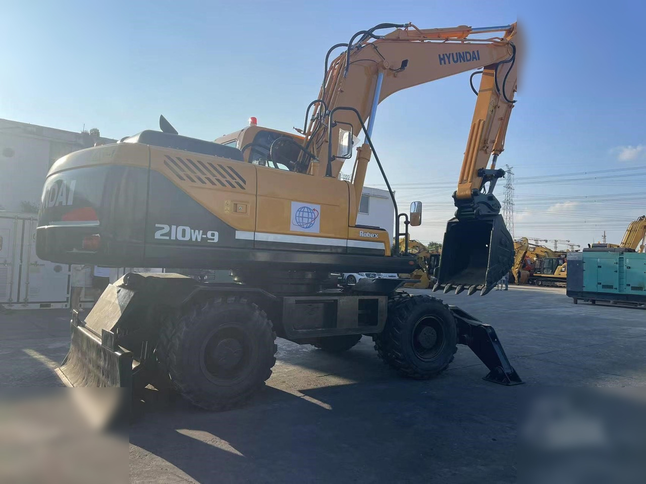 HYUNDAI ROBEX 210W-9 - Kolesové rýpadlo: obrázek 2 HYUNDAI ROBEX 210W-9 - Kolesové rýpadlo: obrázek 2