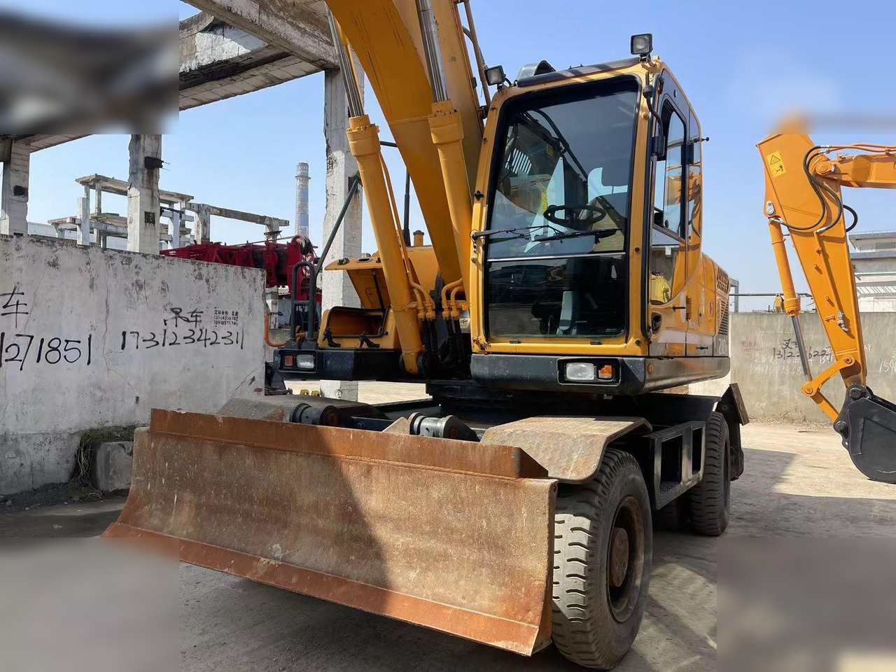 Kolesové rýpadlo HYUNDAI ROBEX 210W-9: obrázek 6