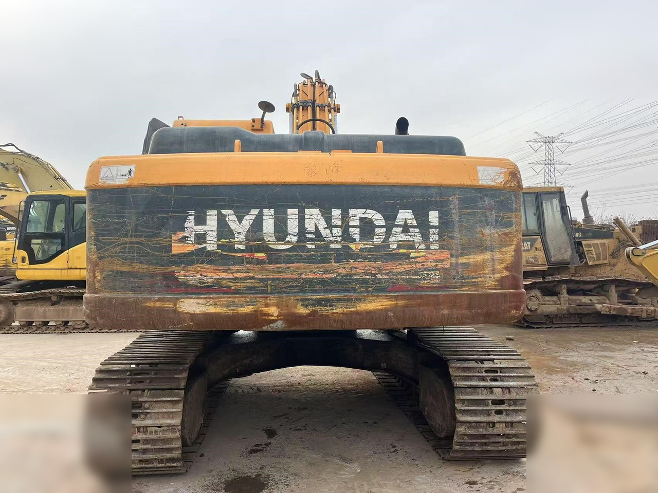 HYUNDAI ROBEX 220 LC-9S - Pásové rýpadlo: obrázek 2 HYUNDAI ROBEX 220 LC-9S - Pásové rýpadlo: obrázek 2