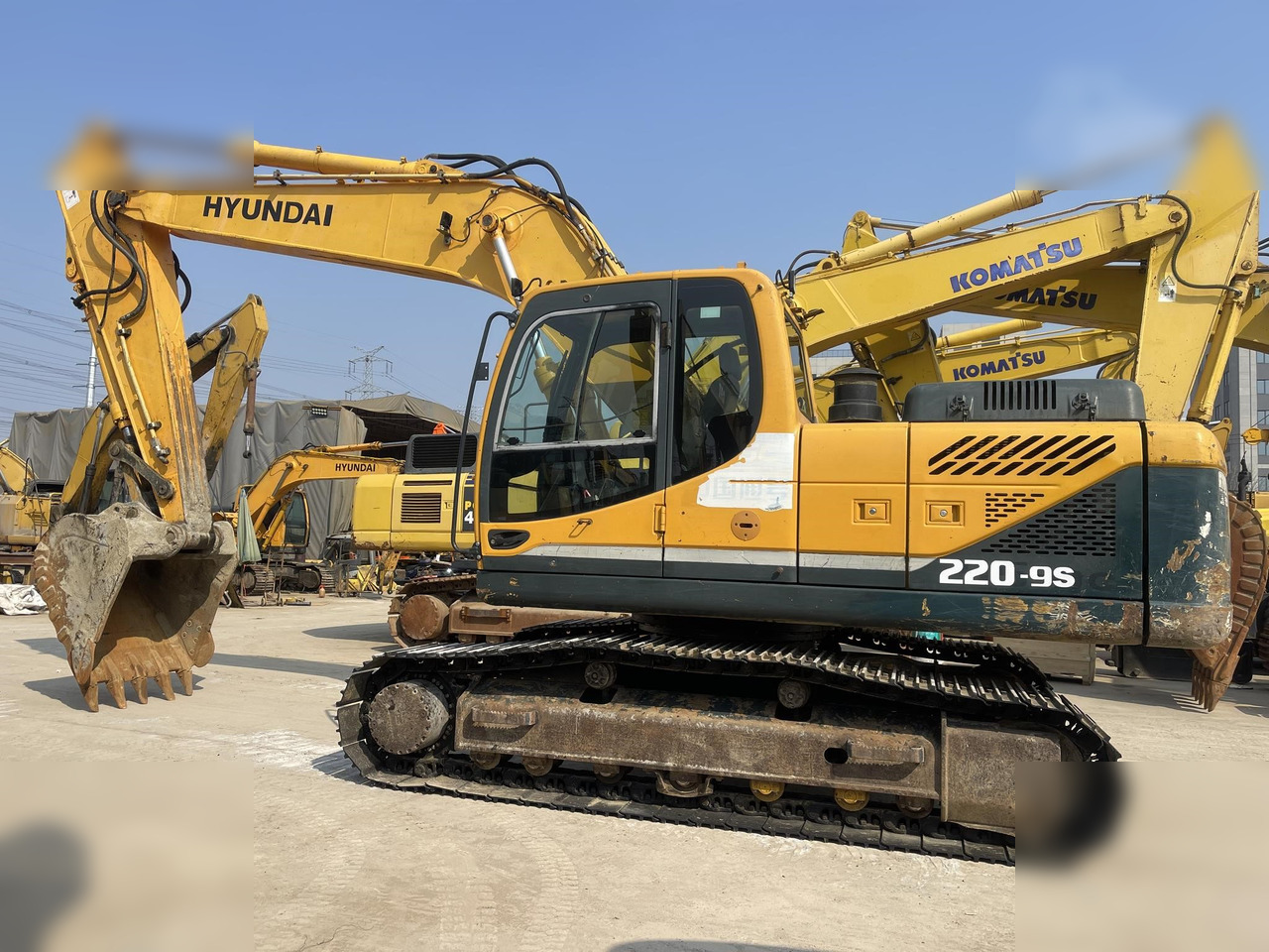 HYUNDAI ROBEX 220 LC-9S - Pásové rýpadlo: obrázek 1 HYUNDAI ROBEX 220 LC-9S - Pásové rýpadlo: obrázek 1