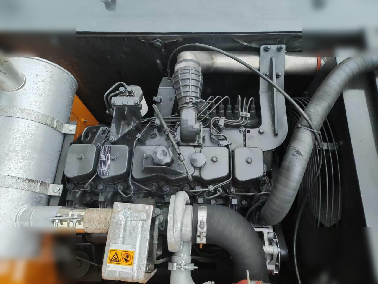 Pásové rýpadlo HYUNDAI ROBEX 220 LC-9S: obrázek 9 Pásové rýpadlo HYUNDAI ROBEX 220 LC-9S: obrázek 9