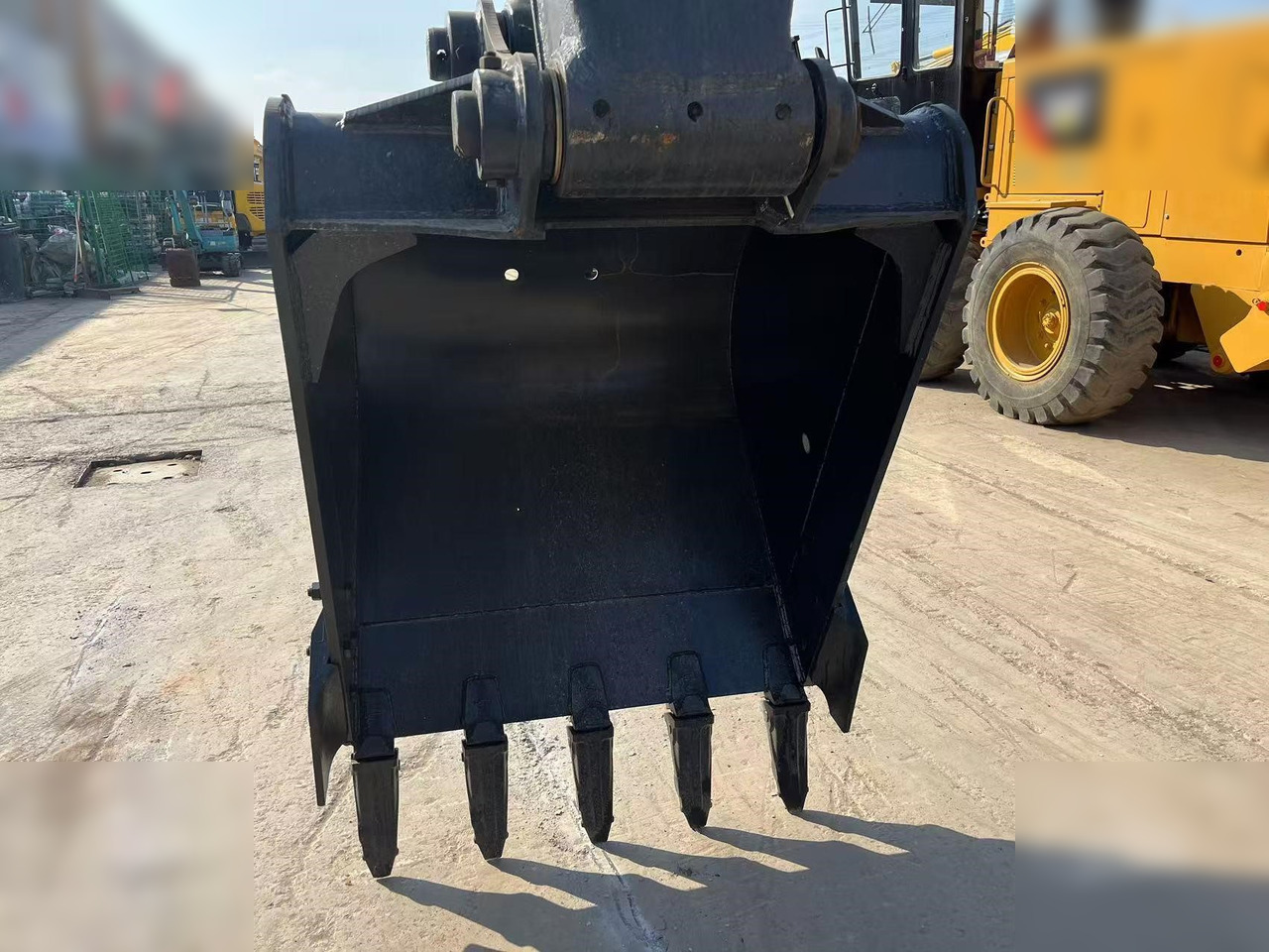 Pásové rýpadlo HYUNDAI ROBEX 220 LC-9S: obrázek 9 Pásové rýpadlo HYUNDAI ROBEX 220 LC-9S: obrázek 9