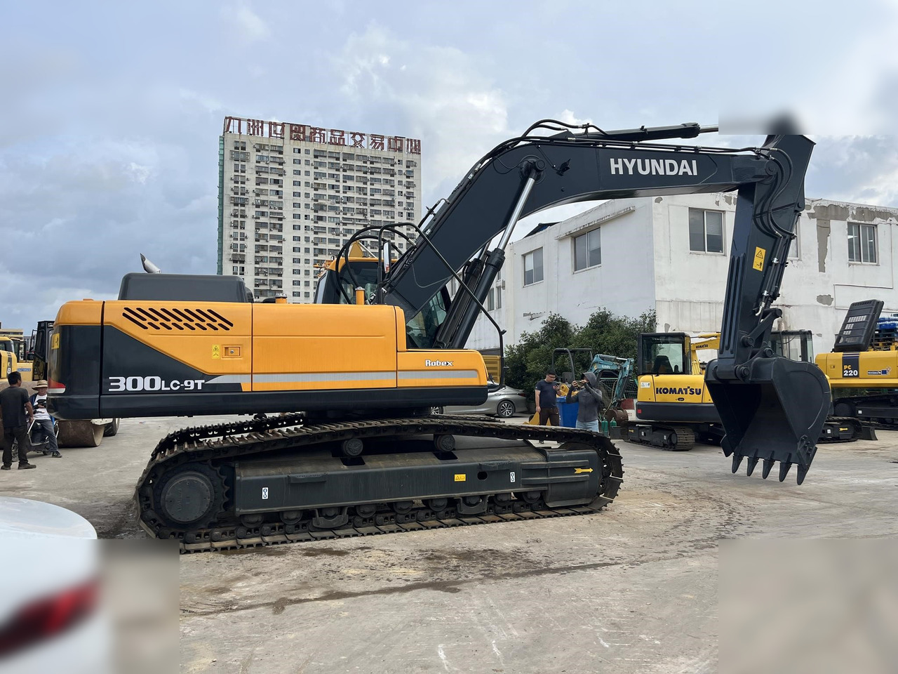 HYUNDAI ROBEX 300 LC-9 - Pásové rýpadlo: obrázek 2 HYUNDAI ROBEX 300 LC-9 - Pásové rýpadlo: obrázek 2