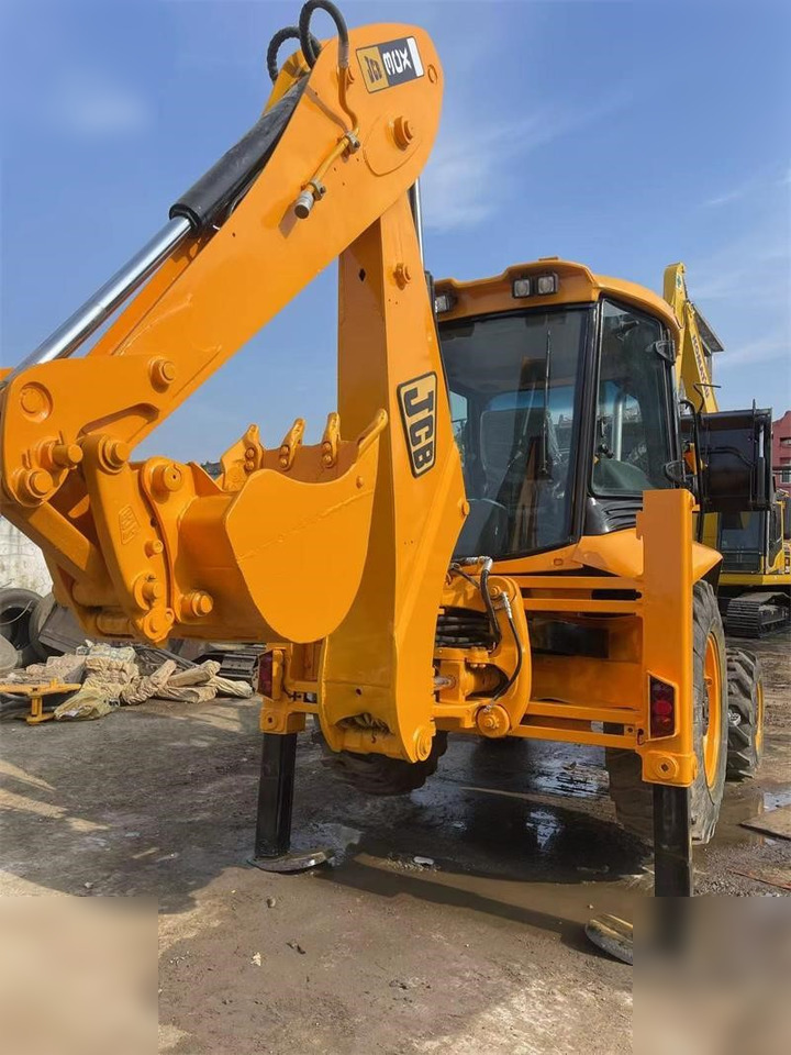 JCB 3CX - Rýpadlo-nakladač: obrázek 5 JCB 3CX - Rýpadlo-nakladač: obrázek 5