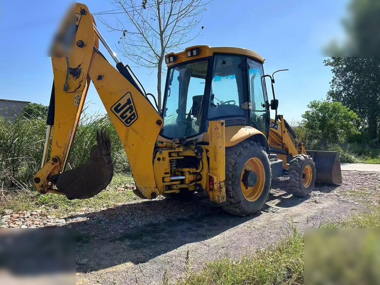 JCB 3CX - Rýpadlo-nakladač: obrázek 4 JCB 3CX - Rýpadlo-nakladač: obrázek 4