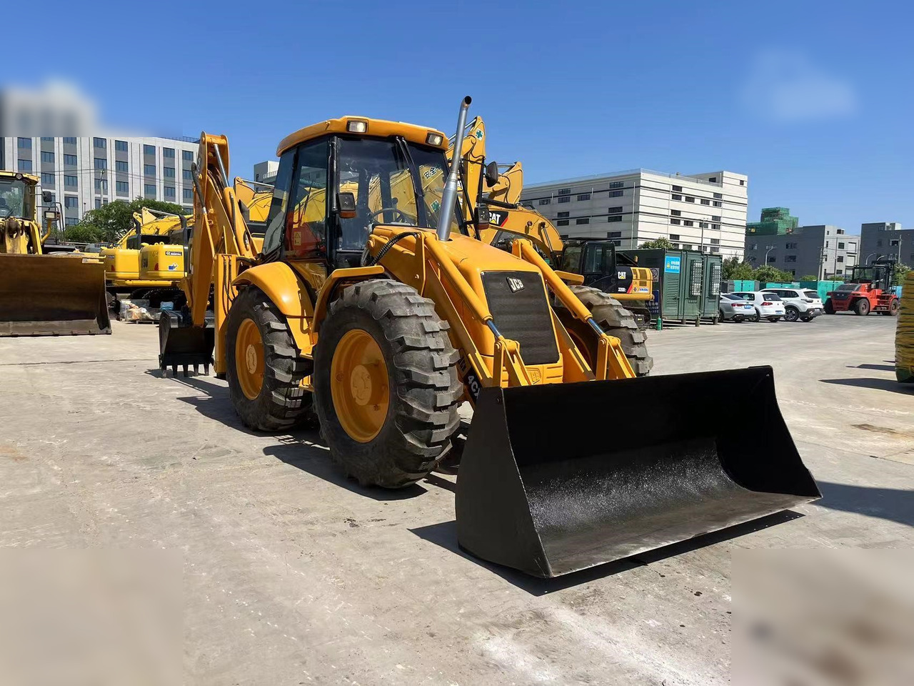 JCB 4CX - Rýpadlo-nakladač: obrázek 4 JCB 4CX - Rýpadlo-nakladač: obrázek 4