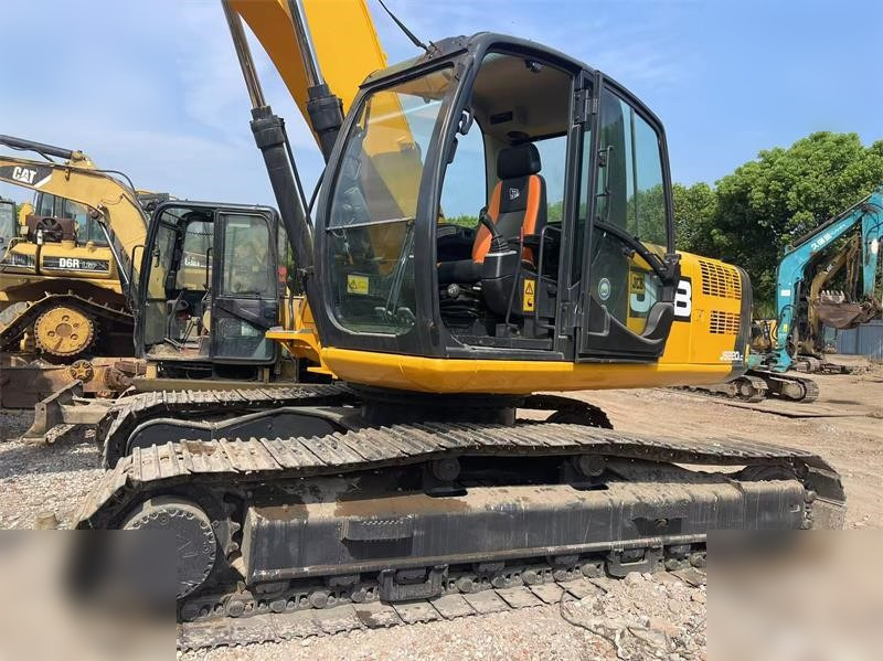 JCB JS220 LC - Pásové rýpadlo: obrázek 4 JCB JS220 LC - Pásové rýpadlo: obrázek 4