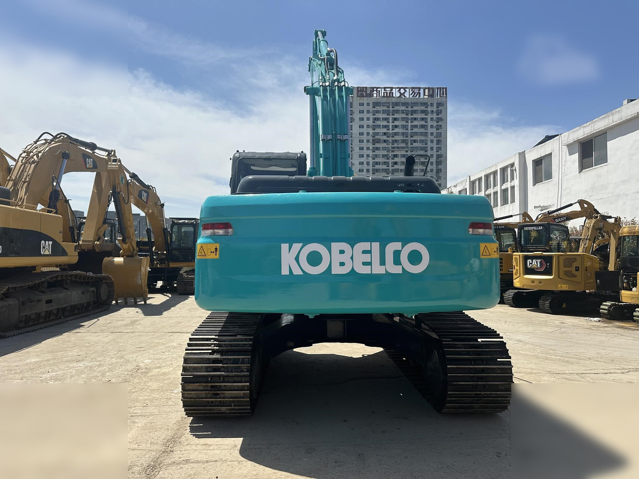 KOBELCO SK210 LC-8 - Pásové rýpadlo: obrázek 4 KOBELCO SK210 LC-8 - Pásové rýpadlo: obrázek 4