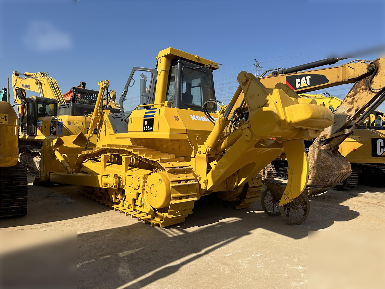 KOMATSU D155A-5 - Buldozer: obrázek 2 KOMATSU D155A-5 - Buldozer: obrázek 2