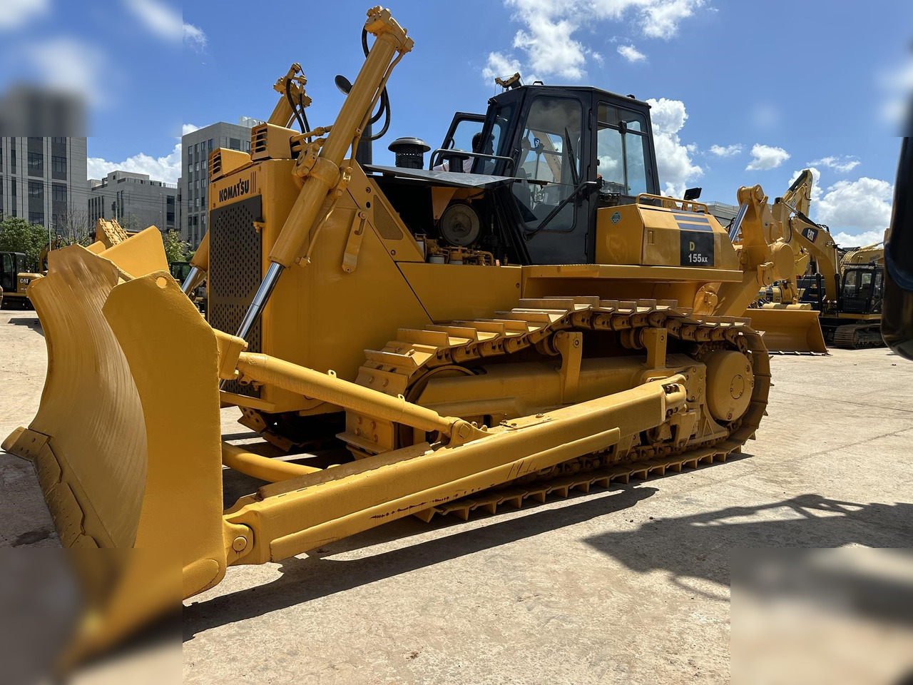 KOMATSU D155A-5 - Buldozer: obrázek 3 KOMATSU D155A-5 - Buldozer: obrázek 3