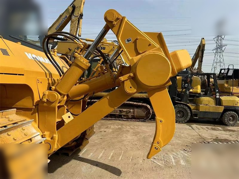 KOMATSU D155A-5 - Buldozer: obrázek 3 KOMATSU D155A-5 - Buldozer: obrázek 3