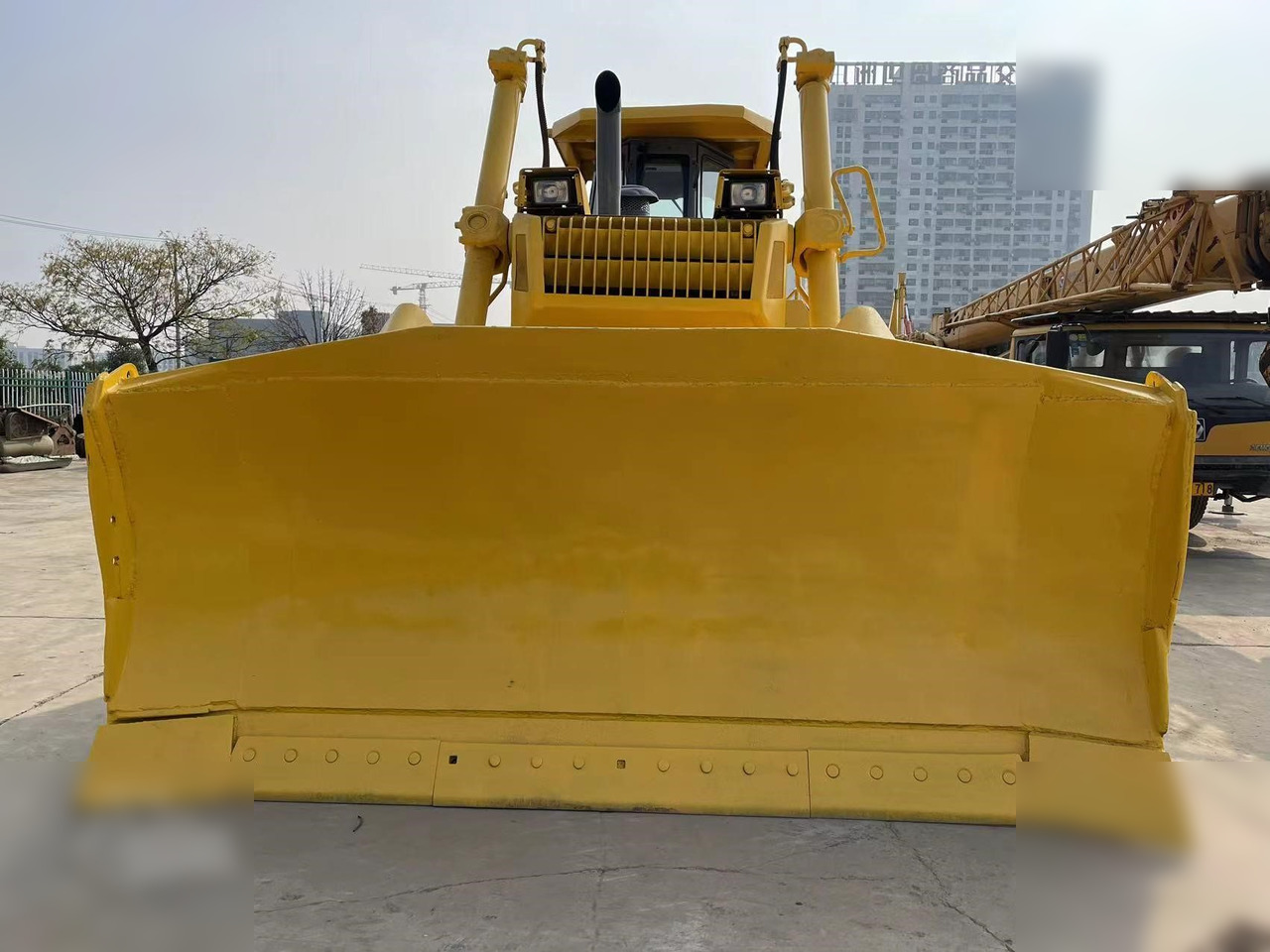 KOMATSU D155AX-3 - Buldozer: obrázek 3 KOMATSU D155AX-3 - Buldozer: obrázek 3
