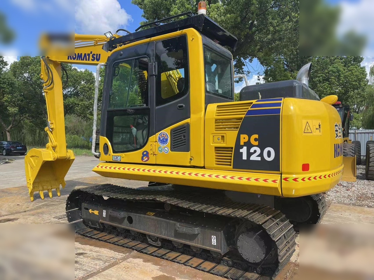 KOMATSU PC120-8 - Pásové rýpadlo: obrázek 2 KOMATSU PC120-8 - Pásové rýpadlo: obrázek 2